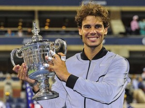 Nadal con su nuevo Open USA (Foto RFET)