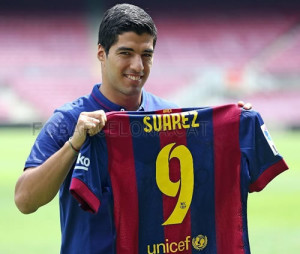 Luis Suárez con la camiseta del Barça (Foto FCB)