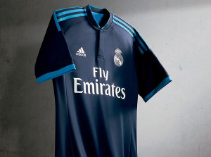 tercera camiseta real madrid azul