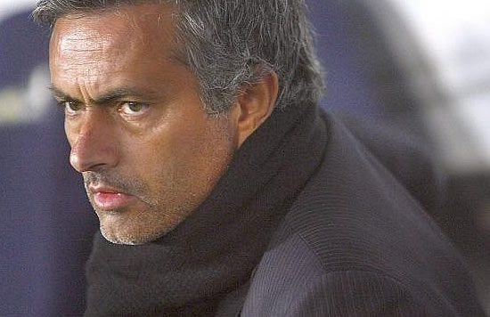 https://upload.wikimedia.org/wikipedia/commons/1/12/Manager_Jose_Mourinho_of_Inter_Milan%2C_April_18%2C_2009.jpg 