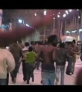 Inmigrantes tras saltar la valla de Melilla (Foto: Digiteka)