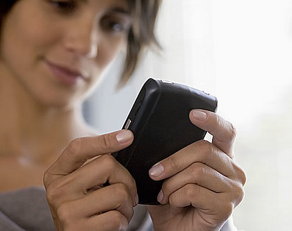Mujer con móvil
