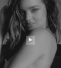 Miranda Kerr protagonista de un anuncio subido de tono