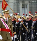 El Rey Felipe durante la revista a las tropas de la Guardia Real (Foto Casa Real)